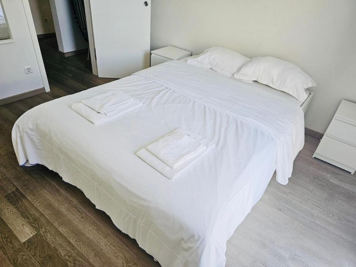 Apartamento Bright And Welcoming 2 Bedrooms In Center