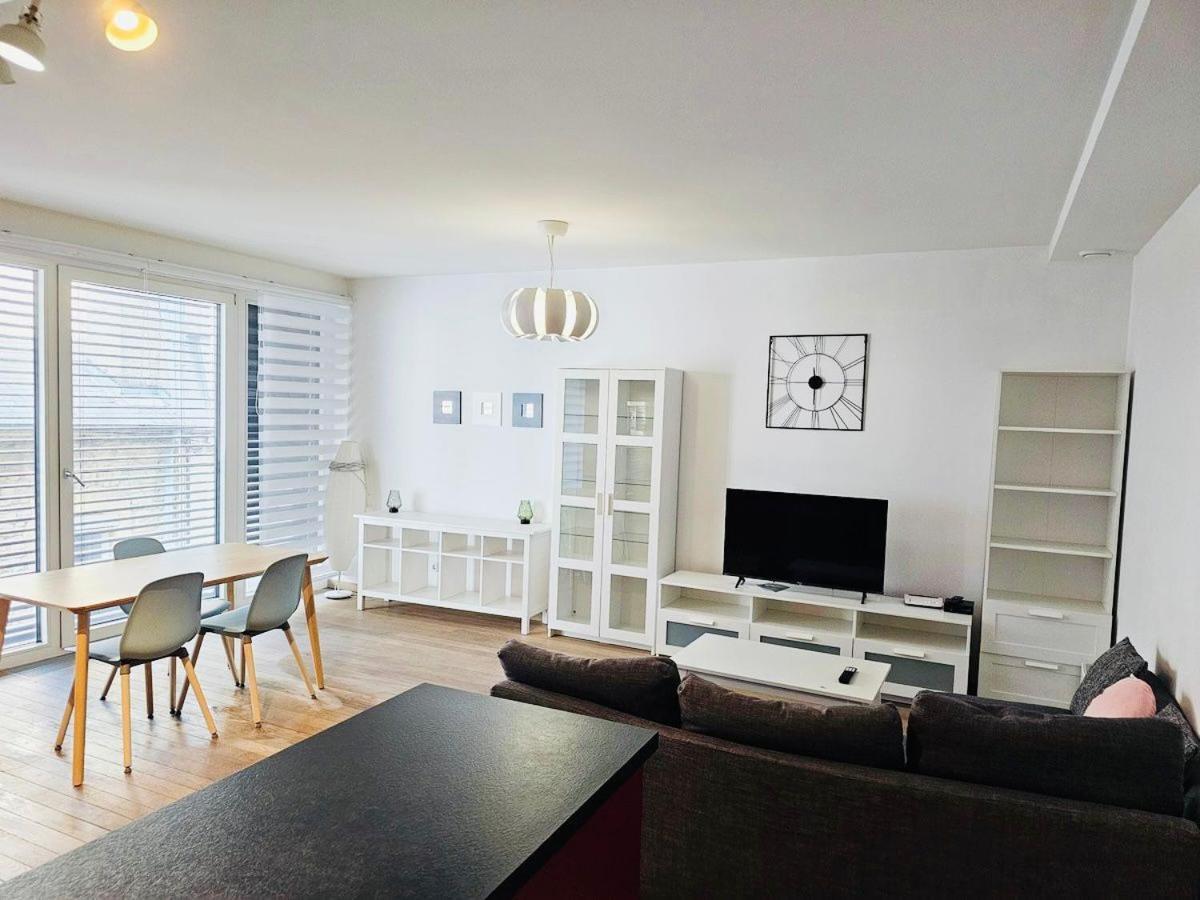 Bright And Welcoming 2 Bedrooms In Center Apartamento