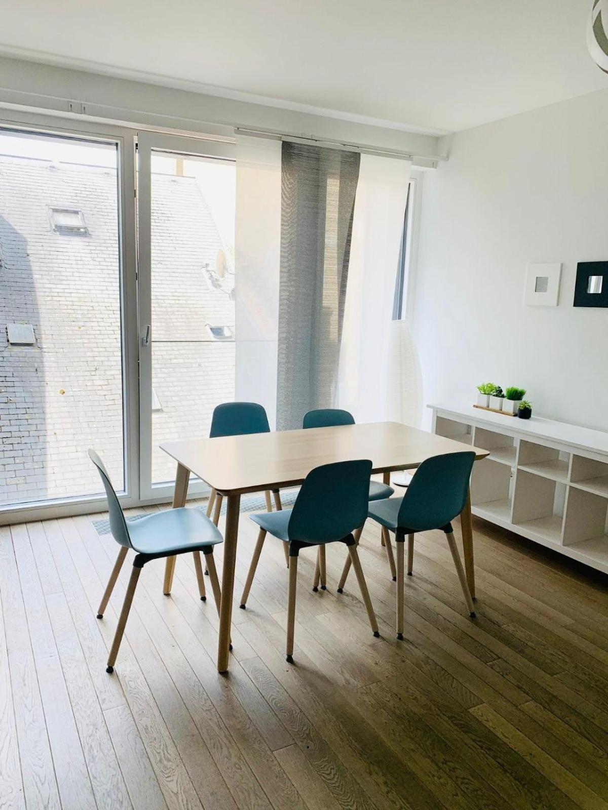 Apartamento Bright And Welcoming 2 Bedrooms In Center Luxemburgo